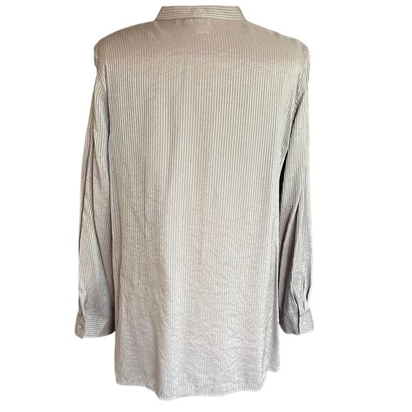 Jones New York Gray Button Up Tunic Shirt LARGE Pleated Details Shimmer Stripes - Picture 6 of 8